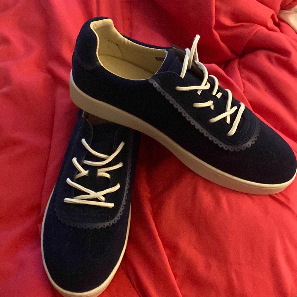 Ladies Spenco sneakers size ten navy blue